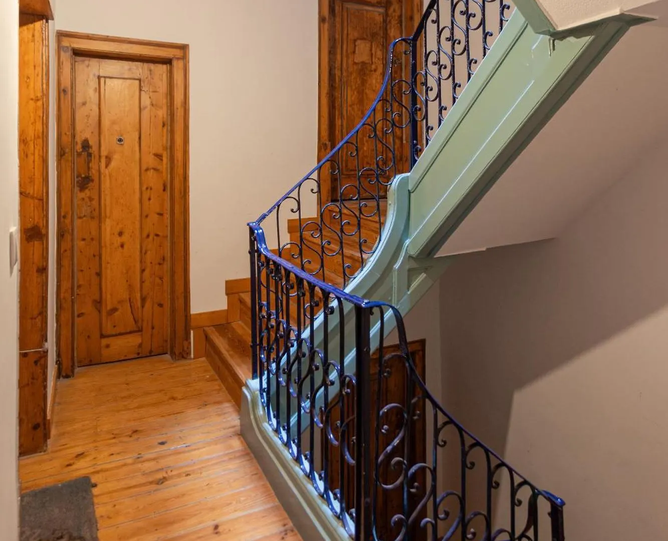 Joivy Inviting Flat Next To Carmo Convent Apartment Lisbon